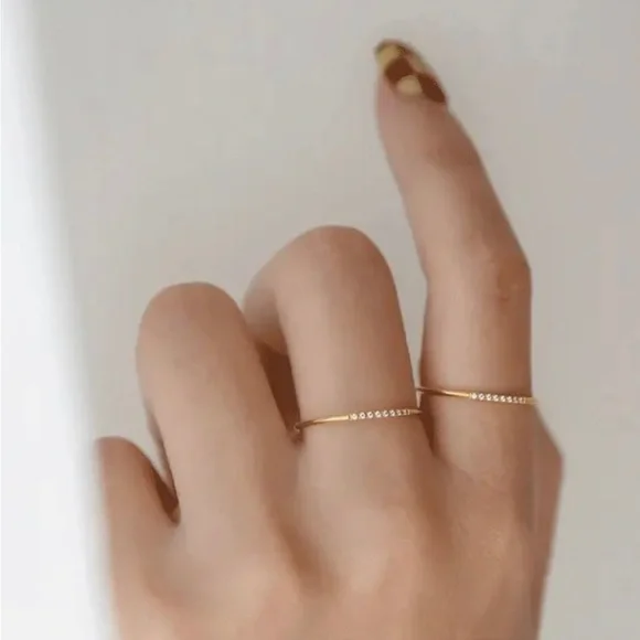 18K Gold AAA cubic zirconia thin finger rings wedding ( bundle 2 rings ) - Picture 3 of 7